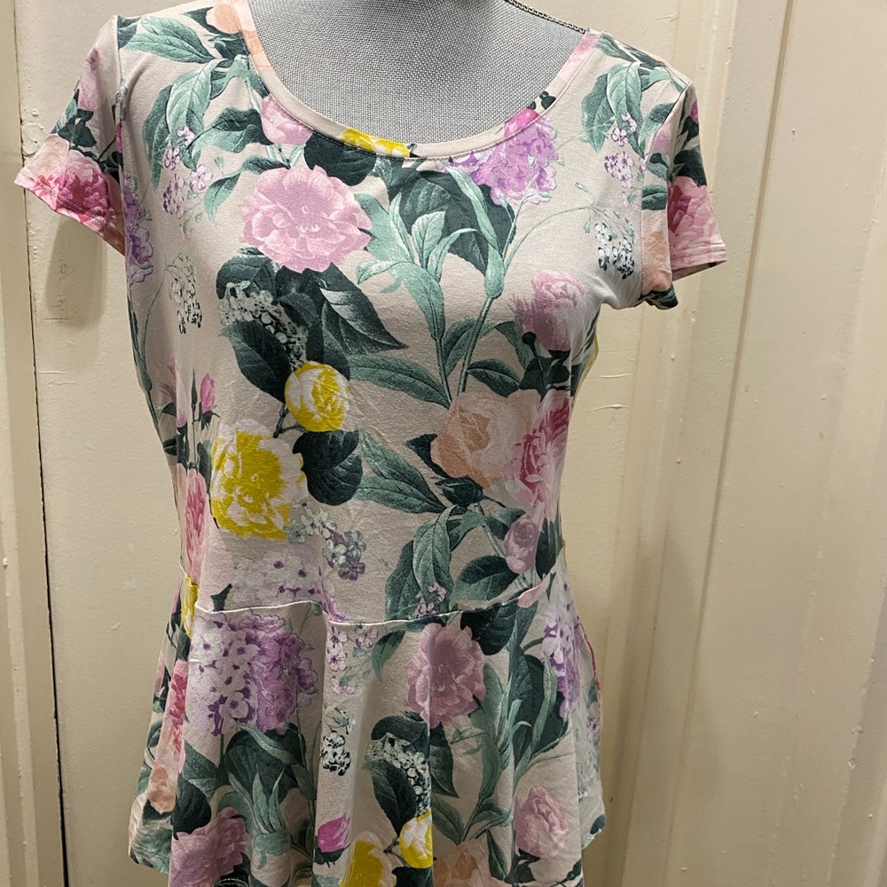 H&M Peplum cotton top size S